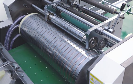 Flat Type Window Patching Machine For Diverse Packaging