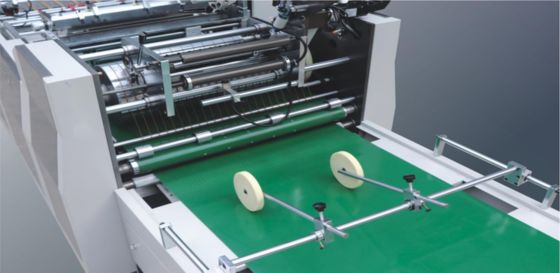 Flat Type Window Patching Machine For Diverse Packaging