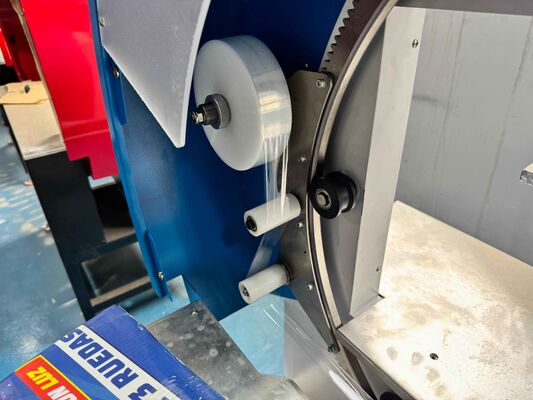 Automatic Film Wrapping Machine PE Film Shrink Wrap Adjustable Speed for Corrugated Board Carton
